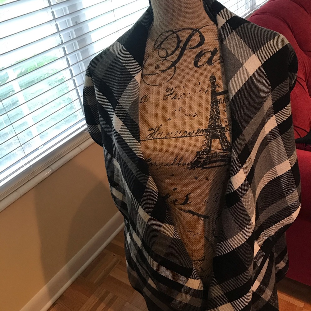 Sleeveless Jacket
